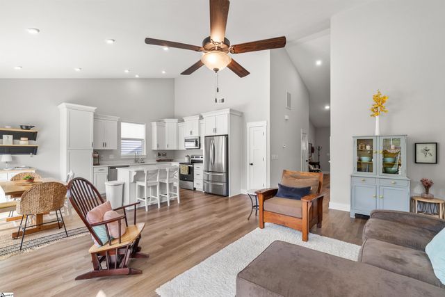 325 Kelby Street, Travelers Rest, SC 29690