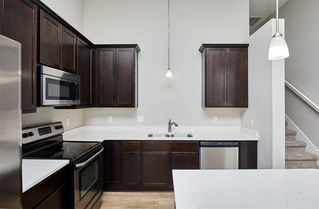 7902 Cottonwood Lane, West Des Moines, IA 50266