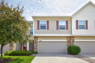 7902 Cottonwood Lane, West Des Moines, IA 50266
