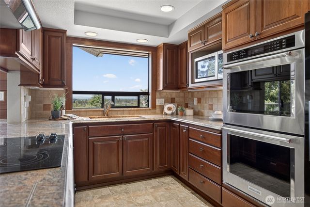 5501 69th Avenue SE, Snohomish, WA 98290
