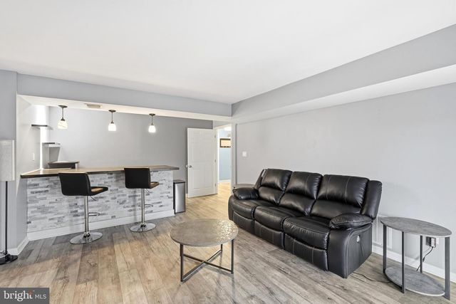 10112 COPELAND DR, Manassas, VA 20109