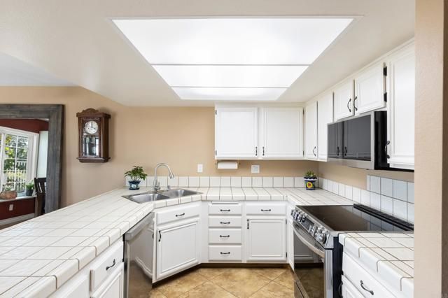 349 Rolling Hills Lane, San Marcos, CA 92069