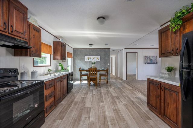 1119 NE COUNTY ROAD 125, Lawtey, FL 32058