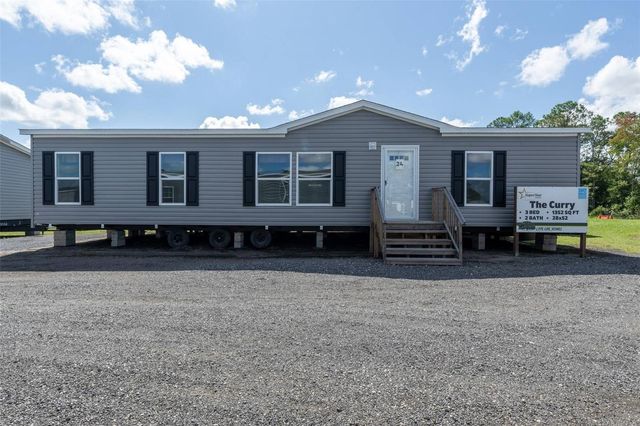 1119 NE COUNTY ROAD 125, Lawtey, FL 32058