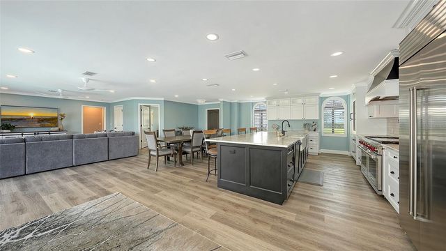 595 BOWSPRIT LANE, Longboat Key, FL 34228