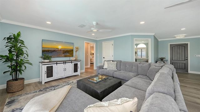 595 BOWSPRIT LANE, Longboat Key, FL 34228