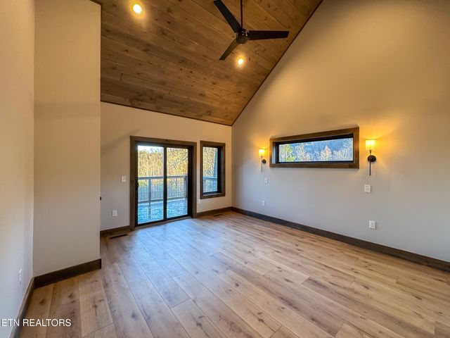 2317 Grey Fox Run, Sevierville, TN 37862