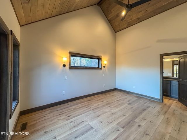 2317 Grey Fox Run, Sevierville, TN 37862