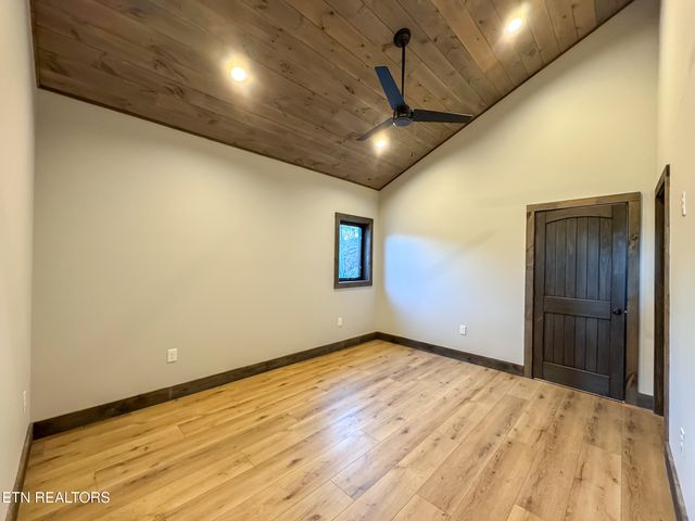 2317 Grey Fox Run, Sevierville, TN 37862