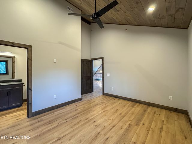 2317 Grey Fox Run, Sevierville, TN 37862