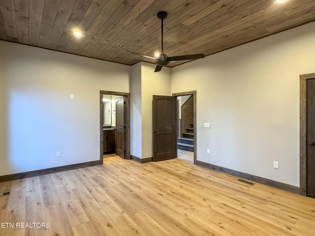 2317 Grey Fox Run, Sevierville, TN 37862