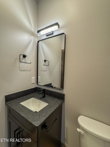 2317 Grey Fox Run, Sevierville, TN 37862