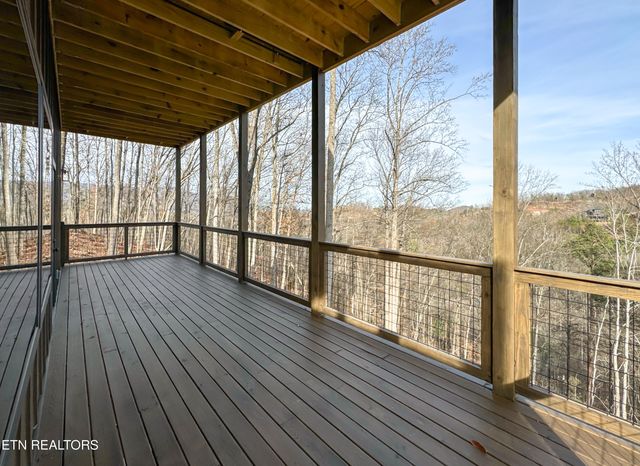 2317 Grey Fox Run, Sevierville, TN 37862