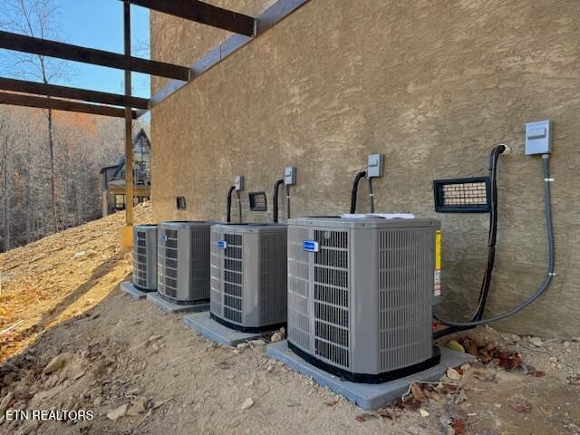 2317 Grey Fox Run, Sevierville, TN 37862