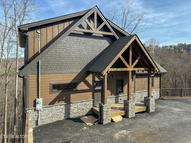 2317 Grey Fox Run, Sevierville, TN 37862