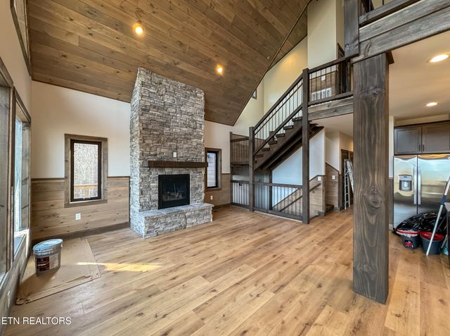 2317 Grey Fox Run, Sevierville, TN 37862