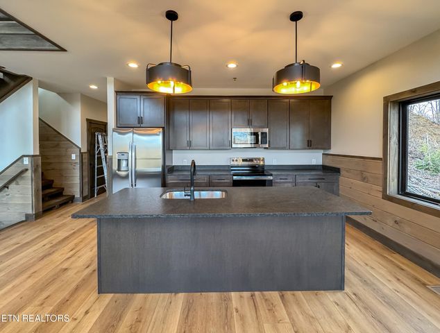 2317 Grey Fox Run, Sevierville, TN 37862