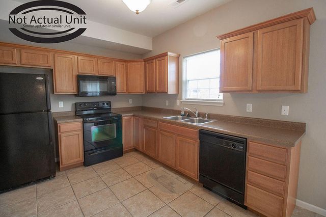 5000 DERBY RIDGE DR 104, Columbia, MO 65202