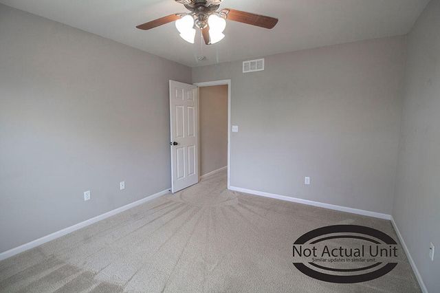 5000 DERBY RIDGE DR 104, Columbia, MO 65202