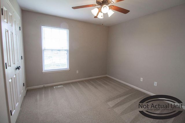 5000 DERBY RIDGE DR 104, Columbia, MO 65202