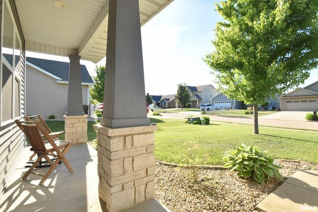 526 COTTONWOOD Circle, East Peoria, IL 61611