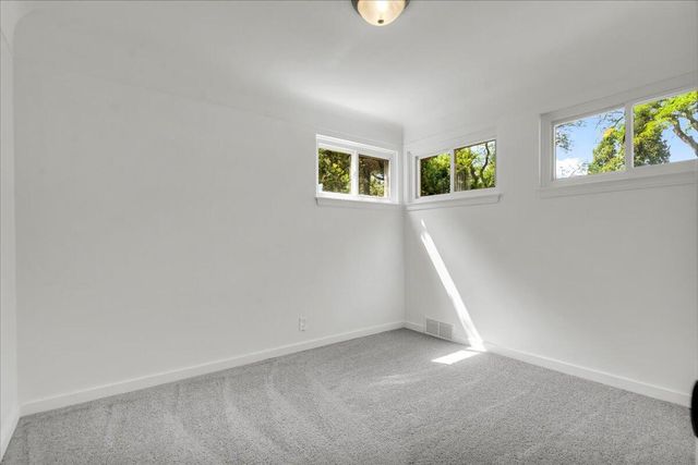 14421 Rosemary Boulevard, Oak Park, MI 48237
