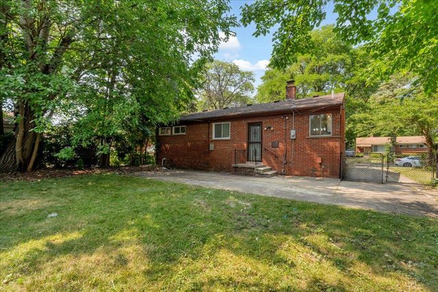 14421 Rosemary Boulevard, Oak Park, MI 48237