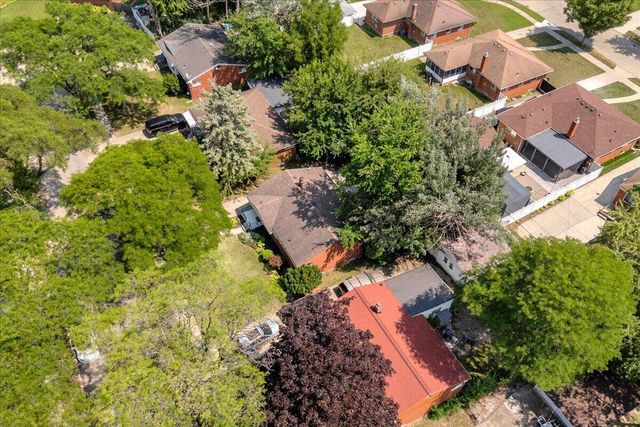 14421 Rosemary Boulevard, Oak Park, MI 48237