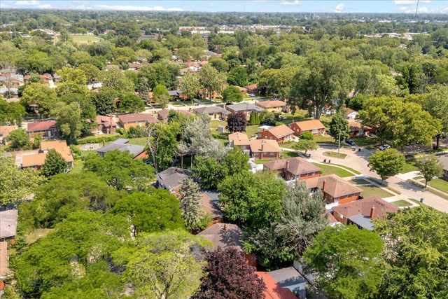 14421 Rosemary Boulevard, Oak Park, MI 48237