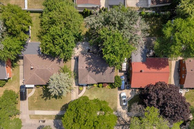 14421 Rosemary Boulevard, Oak Park, MI 48237