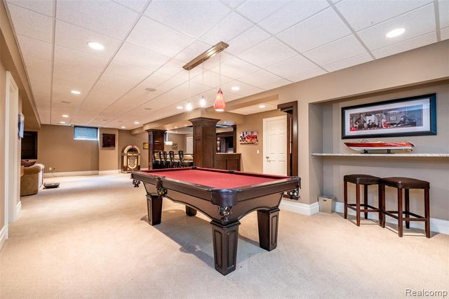 53588 Oak Grove, Utica, MI 48315