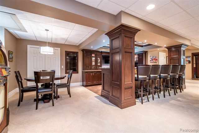 53588 Oak Grove, Utica, MI 48315