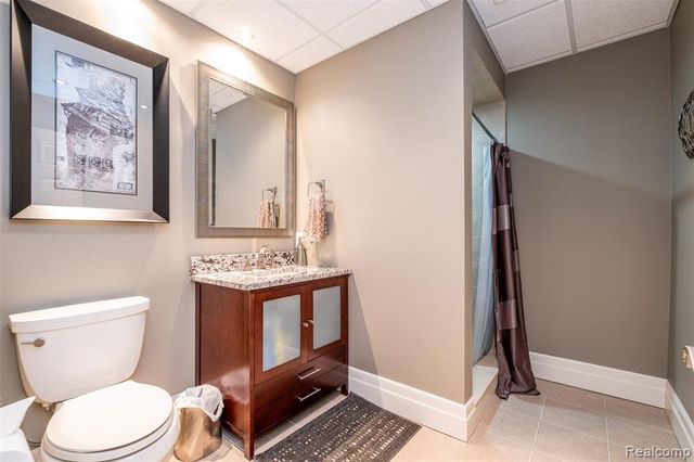 53588 Oak Grove, Utica, MI 48315