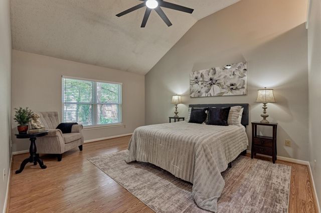 71 Breezy Point Place, Spring, TX 77381