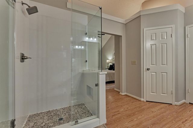 71 Breezy Point Place, Spring, TX 77381