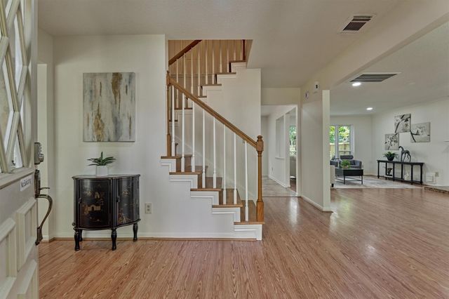 71 Breezy Point Place, Spring, TX 77381
