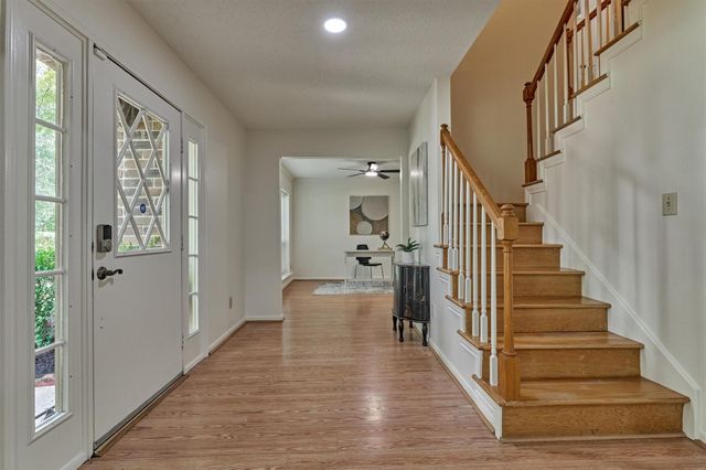 71 Breezy Point Place, Spring, TX 77381