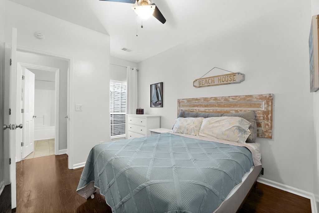 Image 23 of property listing at 1553 Sweet Myrtle Circle, Mount Pleasant, SC 29466