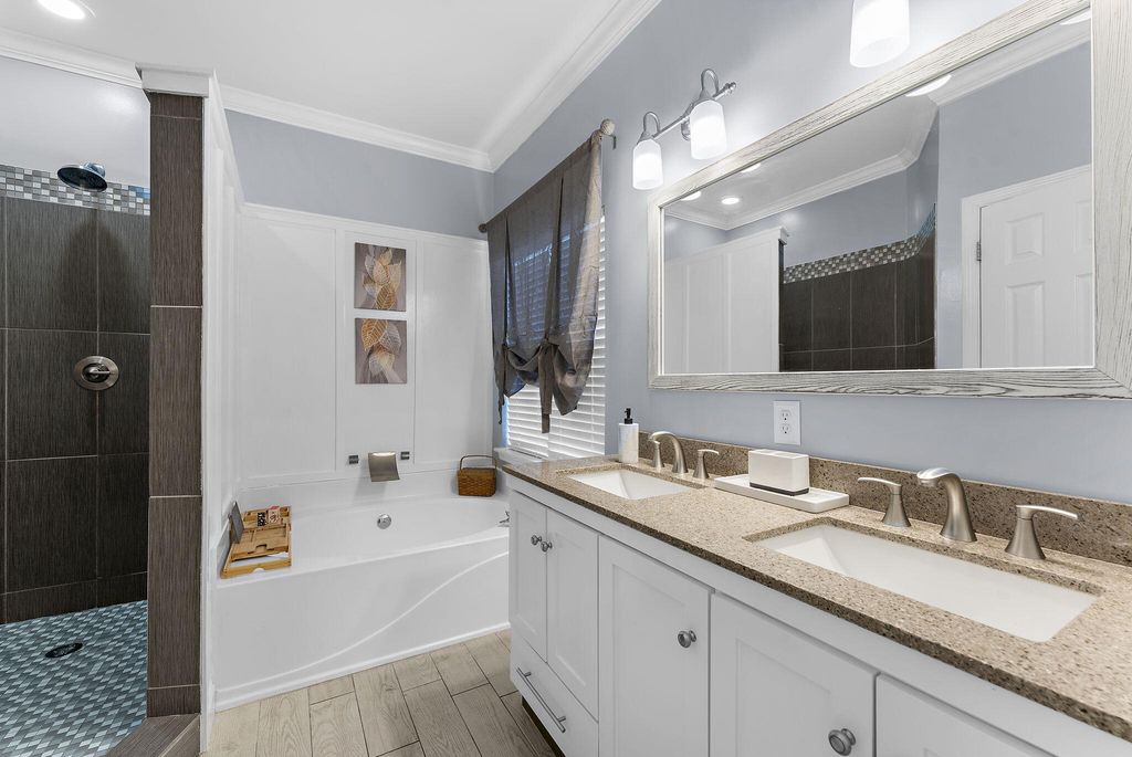 Image 27 of property listing at 1553 Sweet Myrtle Circle, Mount Pleasant, SC 29466