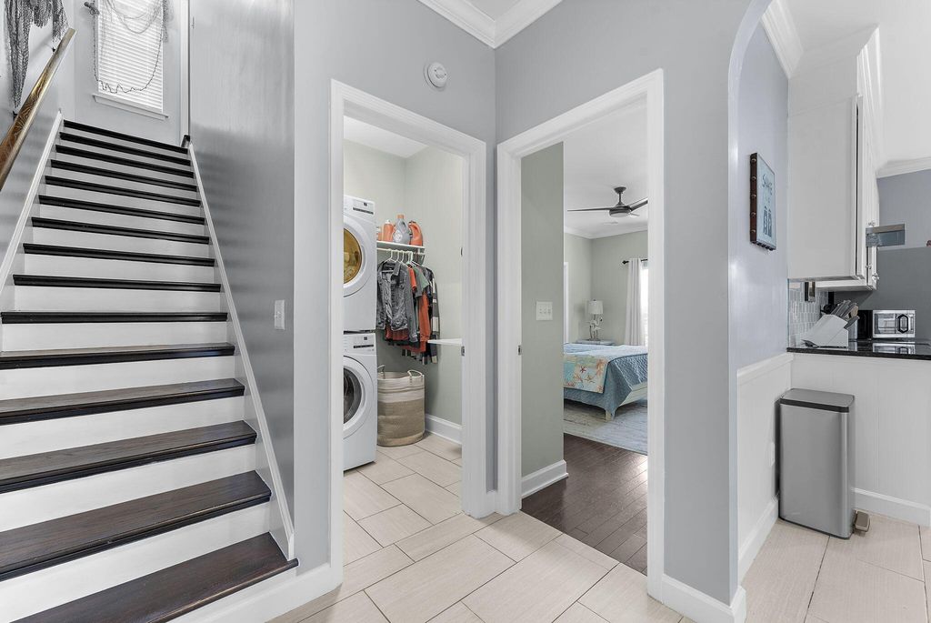 Image 30 of property listing at 1553 Sweet Myrtle Circle, Mount Pleasant, SC 29466