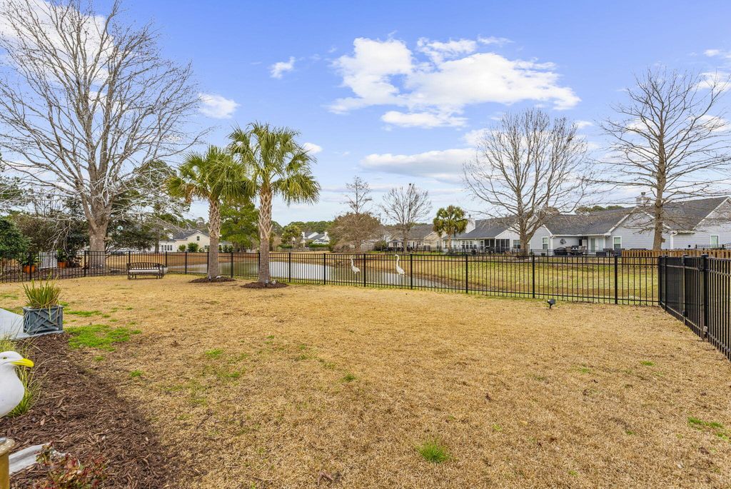 Image 40 of property listing at 1553 Sweet Myrtle Circle, Mount Pleasant, SC 29466