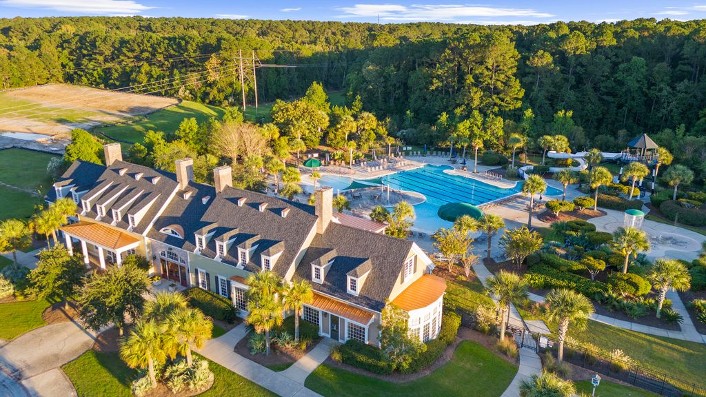 Image 54 of property listing at 1553 Sweet Myrtle Circle, Mount Pleasant, SC 29466