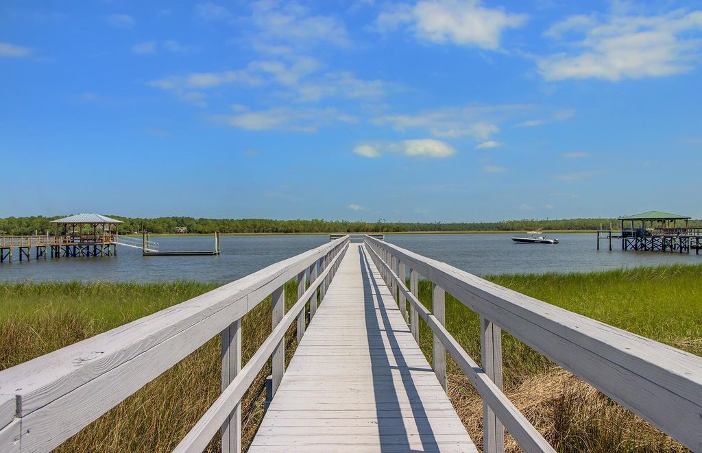 Image 63 of property listing at 1553 Sweet Myrtle Circle, Mount Pleasant, SC 29466