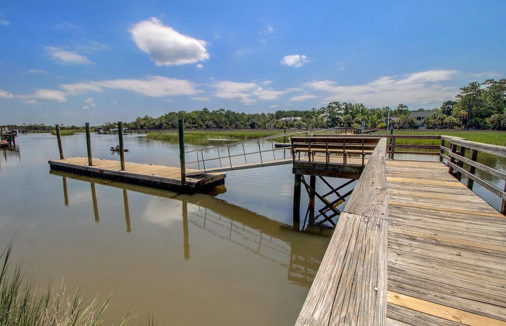 Image 64 of property listing at 1553 Sweet Myrtle Circle, Mount Pleasant, SC 29466