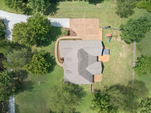 7270 Old Franklin Rd, Fairview, TN 37062