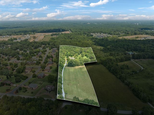 7270 Old Franklin Rd, Fairview, TN 37062