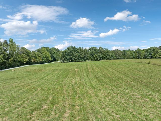 7270 Old Franklin Rd, Fairview, TN 37062