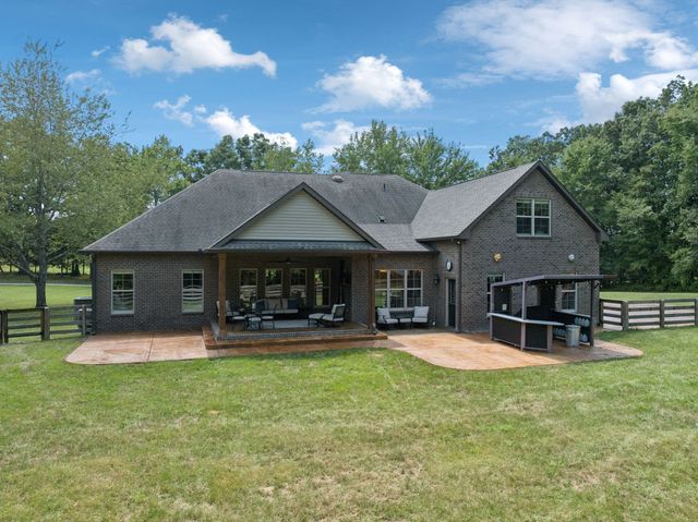 7270 Old Franklin Rd, Fairview, TN 37062