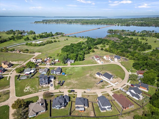 140 Egret Circle, East Tawakoni, TX 75472