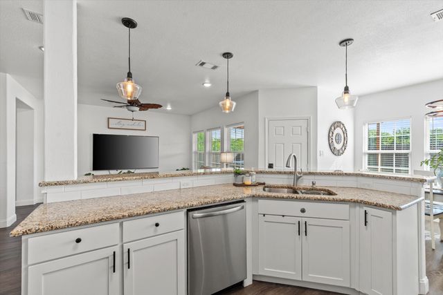 140 Egret Circle, East Tawakoni, TX 75472